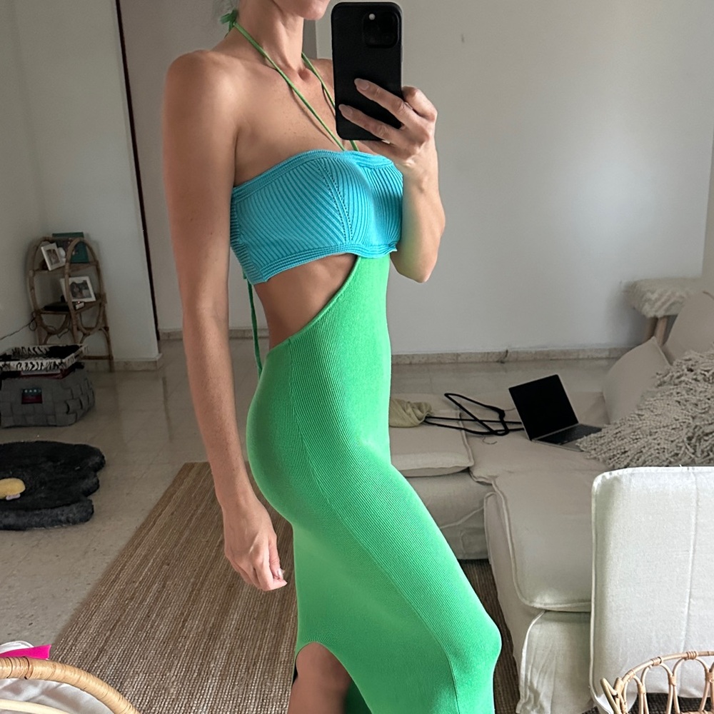 Vibrant Green Backless Halter Dress - Picture 2 of 3